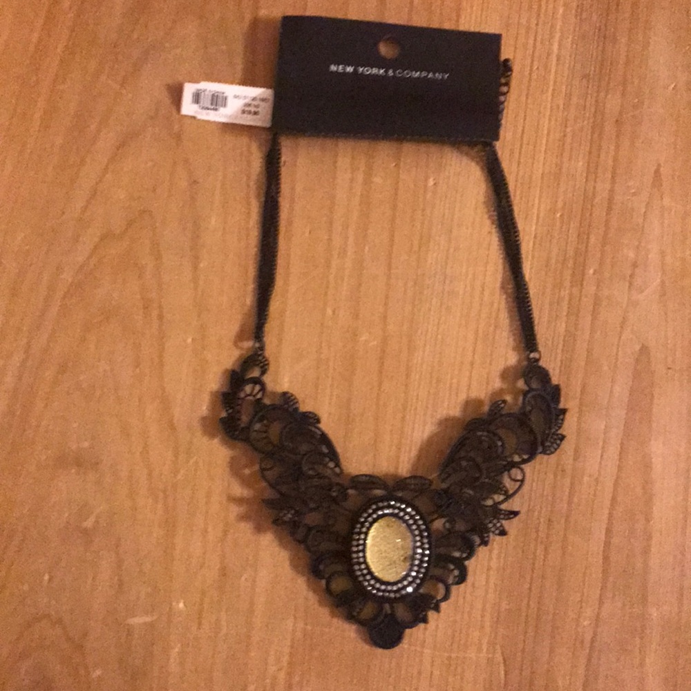 NWT black necklace with yellow stone